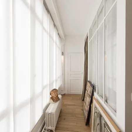 Veeve - Sunshine Loft In Montmartre Paryż